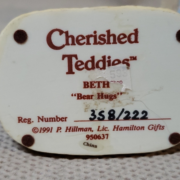Cherished Teddies, Beth - Picture 3 of 6
